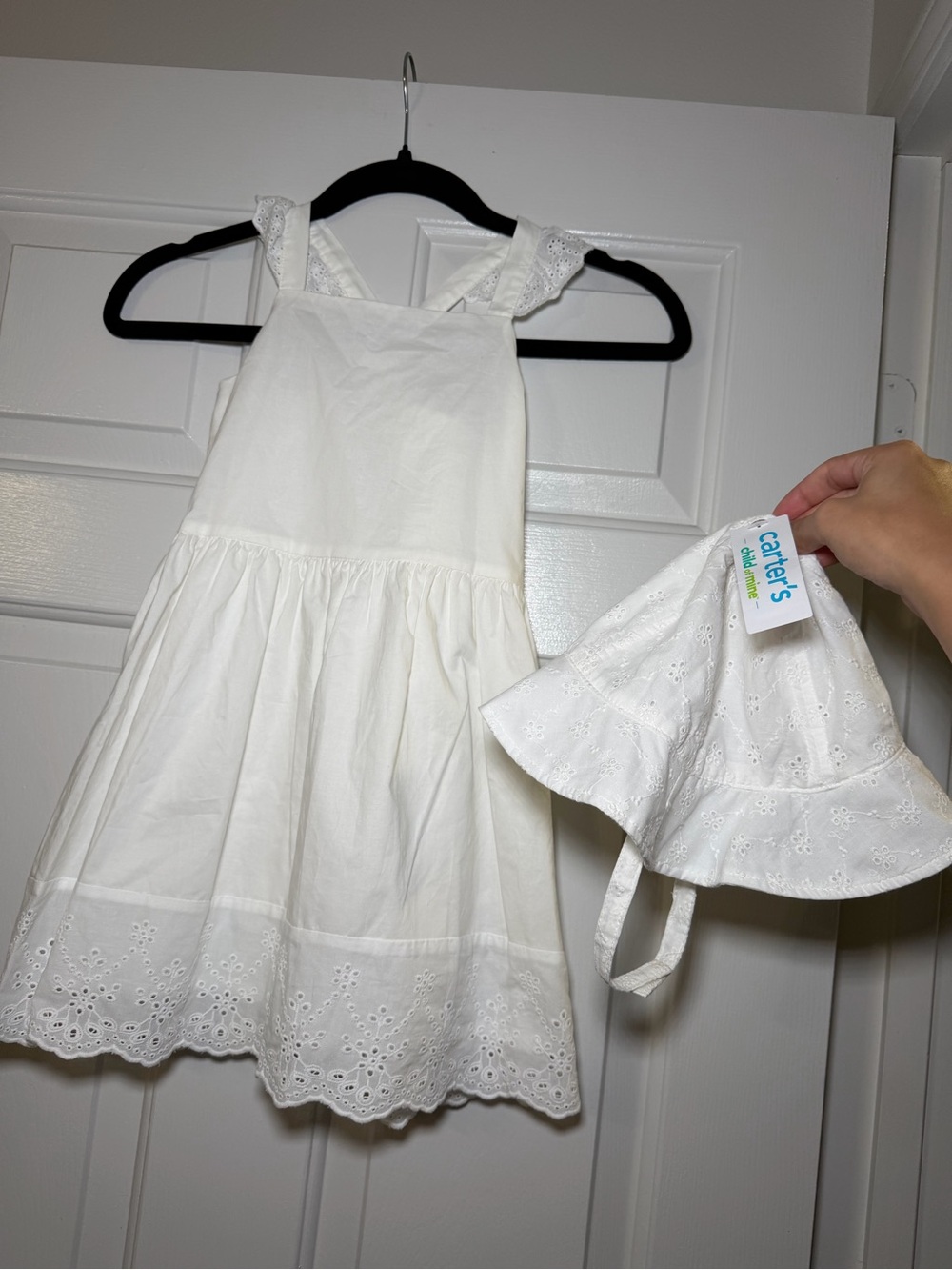 Carter’s Girls White Eyelet Dress & Sun Hat Set NWT